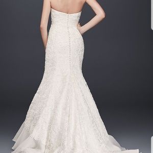Wedding gown